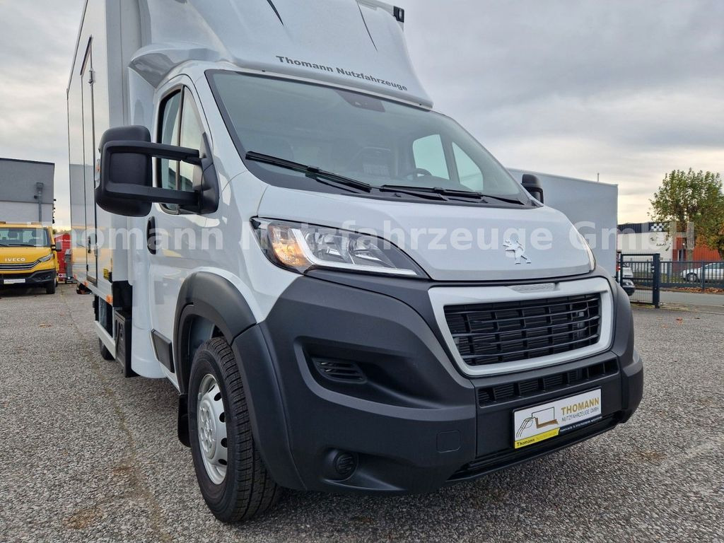 Peugeot Boxer Koffer Premium Ladebordwand 750Kg - Dostavno vozilo sa zatvorenim sandukom: slika Peugeot Boxer Koffer Premium Ladebordwand 750Kg - Dostavno vozilo sa zatvorenim sandukom Peugeot Boxer Koffer Premium Ladebordwand 750Kg - Dostavno vozilo sa zatvorenim sandukom: slika Peugeot Boxer Koffer Premium Ladebordwand 750Kg - Dostavno vozilo sa zatvorenim sandukom
