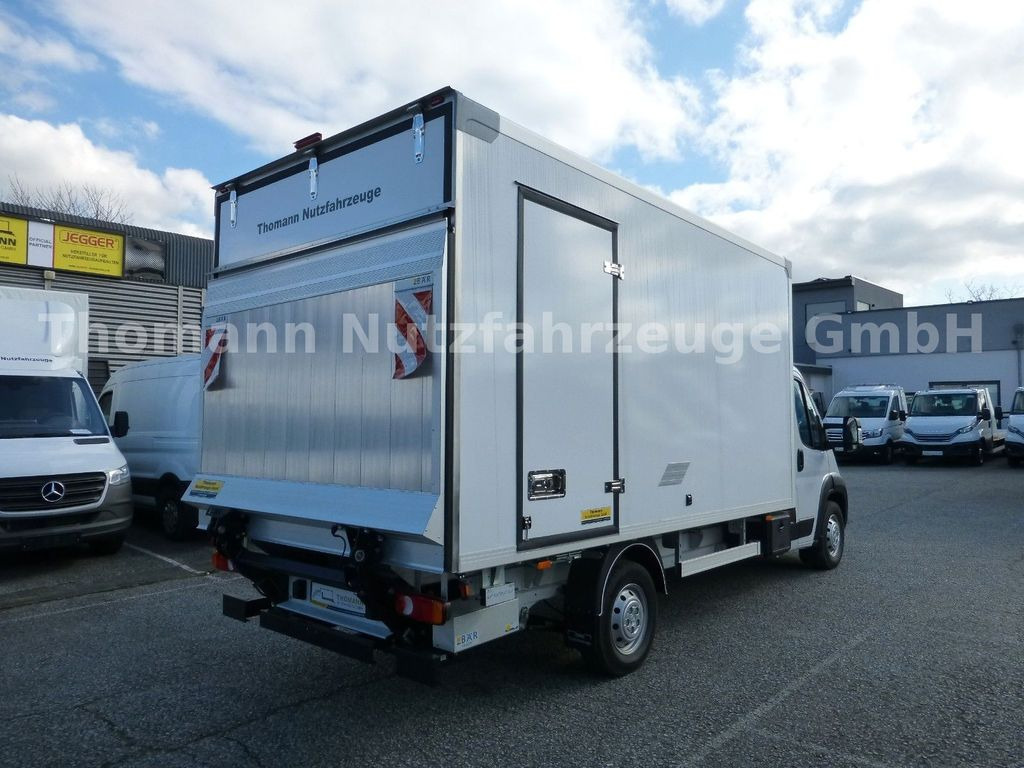 Peugeot Boxer Kühlkoffer Xarios 300 GH BÄR LBW - Dostavno vozilo hladnjača: slika Peugeot Boxer Kühlkoffer Xarios 300 GH BÄR LBW - Dostavno vozilo hladnjača Peugeot Boxer Kühlkoffer Xarios 300 GH BÄR LBW - Dostavno vozilo hladnjača: slika Peugeot Boxer Kühlkoffer Xarios 300 GH BÄR LBW - Dostavno vozilo hladnjača