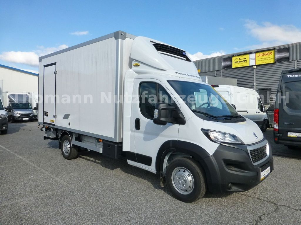 Peugeot Boxer Kühlkoffer Xarios 300 GH BÄR LBW - Dostavno vozilo hladnjača: slika Peugeot Boxer Kühlkoffer Xarios 300 GH BÄR LBW - Dostavno vozilo hladnjača Peugeot Boxer Kühlkoffer Xarios 300 GH BÄR LBW - Dostavno vozilo hladnjača: slika Peugeot Boxer Kühlkoffer Xarios 300 GH BÄR LBW - Dostavno vozilo hladnjača