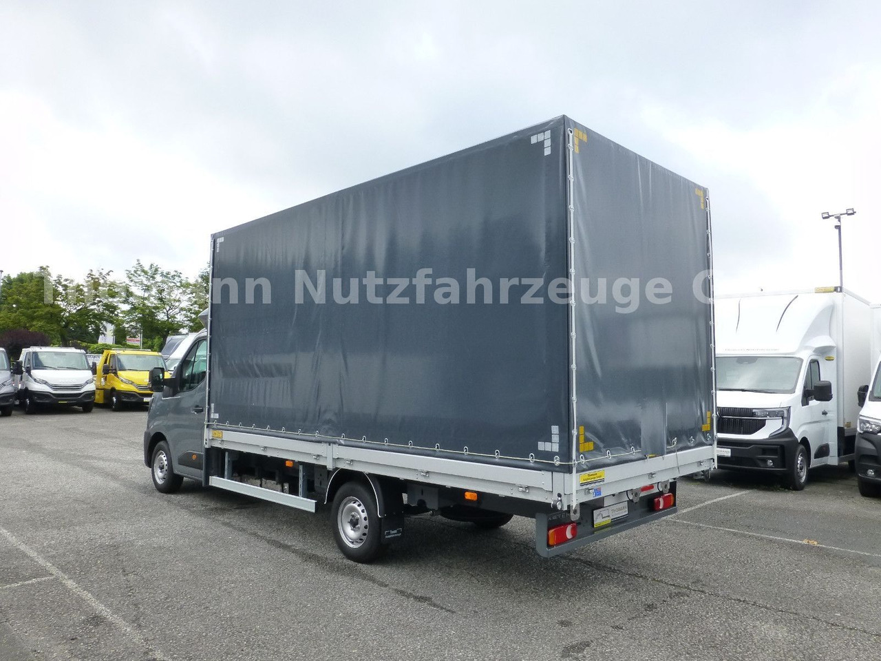 Renault NEW Master Pritsche Plane Premium 2025 - Dostavno vozilo s ceradom: slika Renault NEW Master Pritsche Plane Premium 2025 - Dostavno vozilo s ceradom Renault NEW Master Pritsche Plane Premium 2025 - Dostavno vozilo s ceradom: slika Renault NEW Master Pritsche Plane Premium 2025 - Dostavno vozilo s ceradom