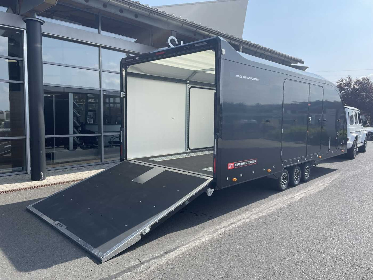 Brian James Race Transporter 7 / 6,16 m 3.500 kg - Prikolica za prijevoz automobila: slika Brian James Race Transporter 7 / 6,16 m 3.500 kg - Prikolica za prijevoz automobila Brian James Race Transporter 7 / 6,16 m 3.500 kg - Prikolica za prijevoz automobila: slika Brian James Race Transporter 7 / 6,16 m 3.500 kg - Prikolica za prijevoz automobila
