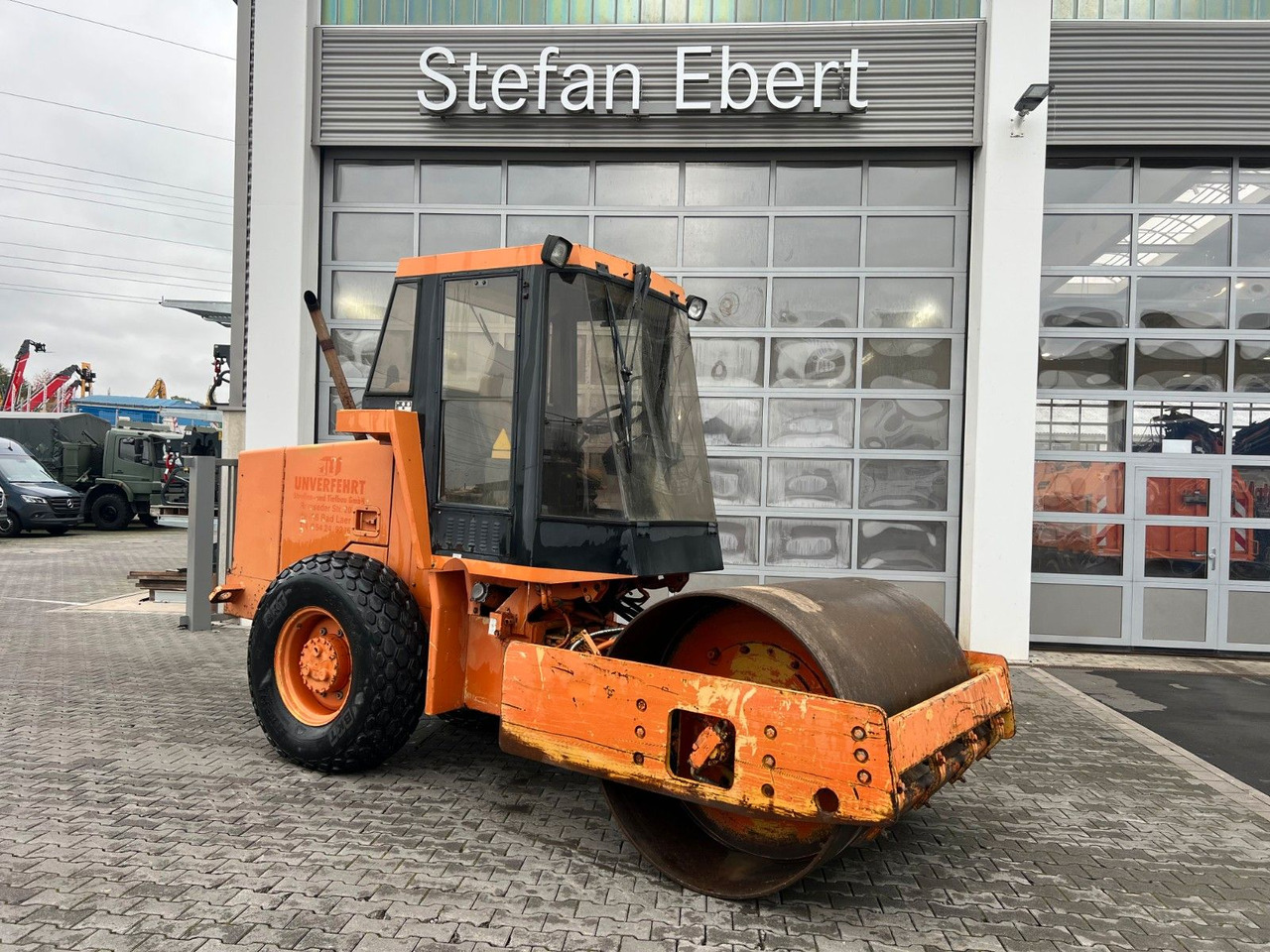 CAT CS 433C Walze / 3804 h - Kompaktor: slika CAT CS 433C Walze / 3804 h - Kompaktor CAT CS 433C Walze / 3804 h - Kompaktor: slika CAT CS 433C Walze / 3804 h - Kompaktor