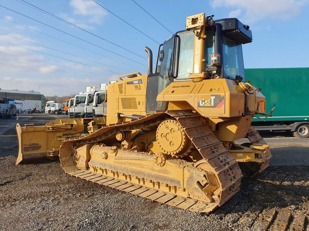 CAT D6N LGP / 7.374h / 6-Wege Klappschild / Bj: 2017 - Buldožer: slika CAT D6N LGP / 7.374h / 6-Wege Klappschild / Bj: 2017 - Buldožer CAT D6N LGP / 7.374h / 6-Wege Klappschild / Bj: 2017 - Buldožer: slika CAT D6N LGP / 7.374h / 6-Wege Klappschild / Bj: 2017 - Buldožer