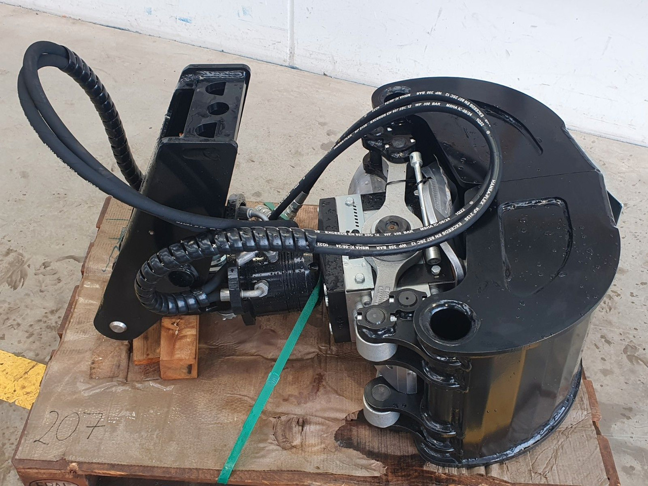 DMS GL6040P Pendelgreifer / MS03 / DEMO / 2022 - Iskopna žlica: slika DMS GL6040P Pendelgreifer / MS03 / DEMO / 2022 - Iskopna žlica DMS GL6040P Pendelgreifer / MS03 / DEMO / 2022 - Iskopna žlica: slika DMS GL6040P Pendelgreifer / MS03 / DEMO / 2022 - Iskopna žlica