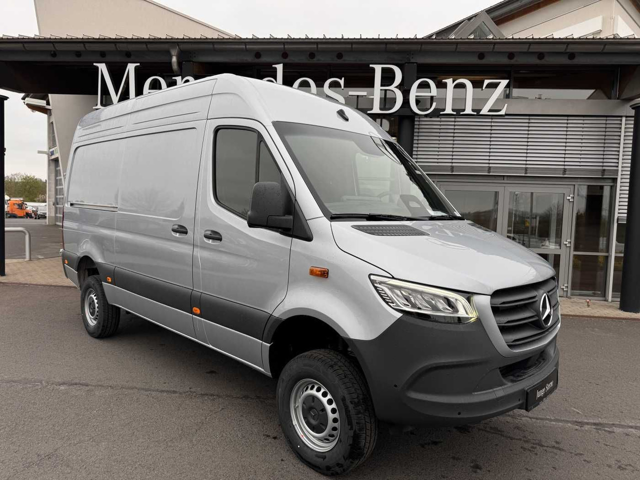 Mercedes-Benz Sprinter 319 CDI 4x4 3665 Klima Standheiz AHK - Drugi strojevi: slika Mercedes-Benz Sprinter 319 CDI 4x4 3665 Klima Standheiz AHK - Drugi strojevi Mercedes-Benz Sprinter 319 CDI 4x4 3665 Klima Standheiz AHK - Drugi strojevi: slika Mercedes-Benz Sprinter 319 CDI 4x4 3665 Klima Standheiz AHK - Drugi strojevi