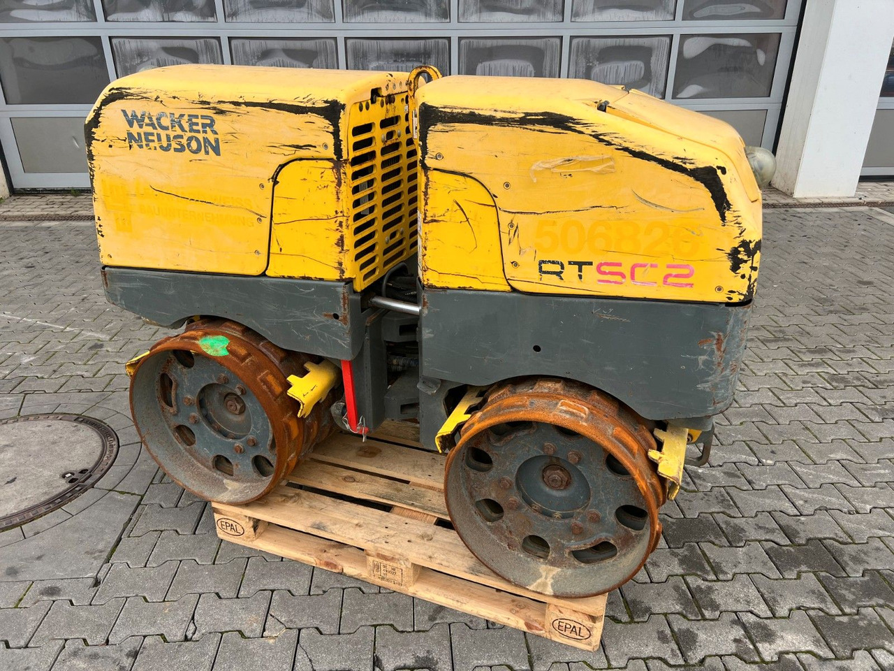 Wacker Neuson RT 56 SC2 Grabenwalze / Funk /552h - Drugi strojevi: slika Wacker Neuson RT 56 SC2 Grabenwalze / Funk /552h - Drugi strojevi Wacker Neuson RT 56 SC2 Grabenwalze / Funk /552h - Drugi strojevi: slika Wacker Neuson RT 56 SC2 Grabenwalze / Funk /552h - Drugi strojevi