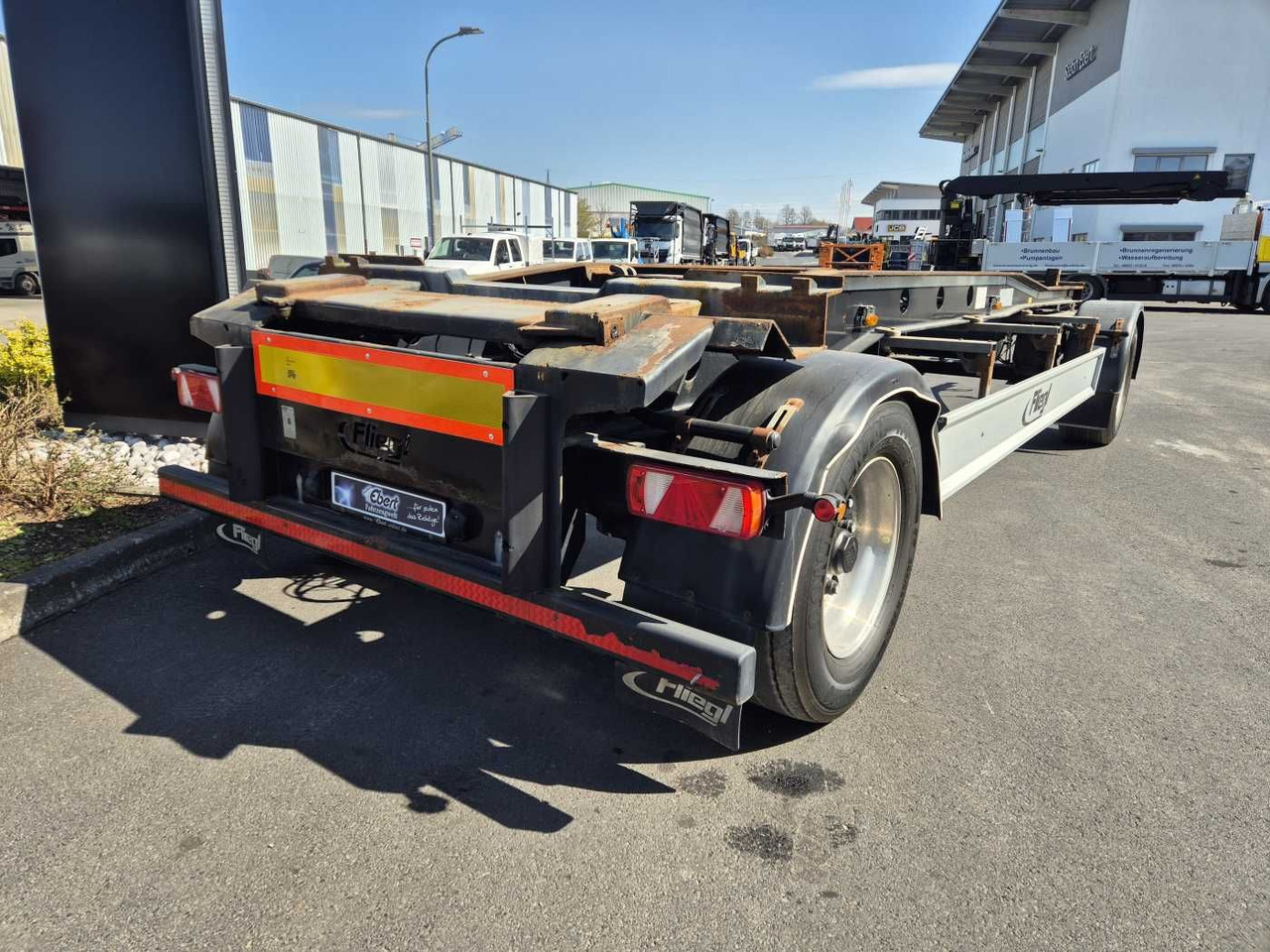 Fliegl ZPS180 Abroll-Container Tropper Pellet-Silo 22m³ Fliegl ZPS180 Abroll-Container Tropper Pellet-Silo 22m³ - Abroll/ Samopodizač prikolica: slika Fliegl ZPS180 Abroll-Container Tropper Pellet-Silo 22m³ Fliegl ZPS180 Abroll-Container Tropper Pellet-Silo 22m³ - Abroll/ Samopodizač prikolica Fliegl ZPS180 Abroll-Container Tropper Pellet-Silo 22m³ Fliegl ZPS180 Abroll-Container Tropper Pellet-Silo 22m³ - Abroll/ Samopodizač prikolica: slika Fliegl ZPS180 Abroll-Container Tropper Pellet-Silo 22m³ Fliegl ZPS180 Abroll-Container Tropper Pellet-Silo 22m³ - Abroll/ Samopodizač prikolica