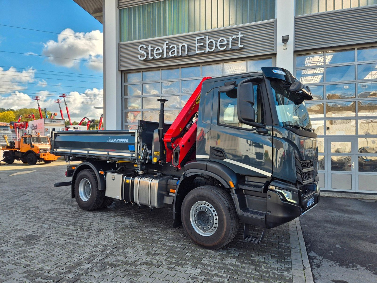 Iveco AD200X46/P HR OFF Palfinger PK 12.501 Funk AHK - Kiper, Kamion s kranom: slika Iveco AD200X46/P HR OFF Palfinger PK 12.501 Funk AHK - Kiper, Kamion s kranom Iveco AD200X46/P HR OFF Palfinger PK 12.501 Funk AHK - Kiper, Kamion s kranom: slika Iveco AD200X46/P HR OFF Palfinger PK 12.501 Funk AHK - Kiper, Kamion s kranom