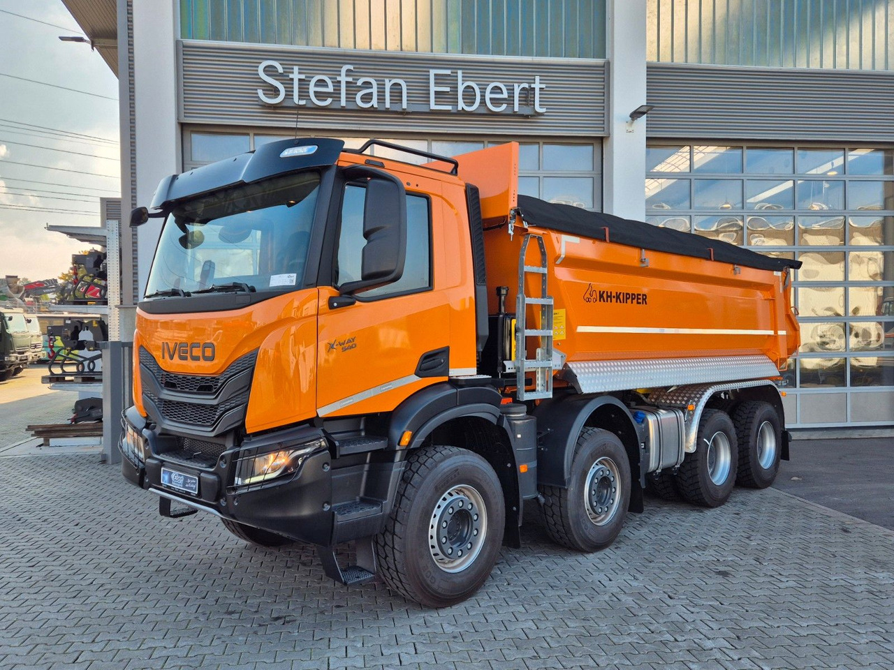 Iveco AD360X54Z HR OFF 8x4 Intarder AHK - Utovarivač s proklizavajućim upravljanjem: slika Iveco AD360X54Z HR OFF 8x4 Intarder AHK - Utovarivač s proklizavajućim upravljanjem Iveco AD360X54Z HR OFF 8x4 Intarder AHK - Utovarivač s proklizavajućim upravljanjem: slika Iveco AD360X54Z HR OFF 8x4 Intarder AHK - Utovarivač s proklizavajućim upravljanjem
