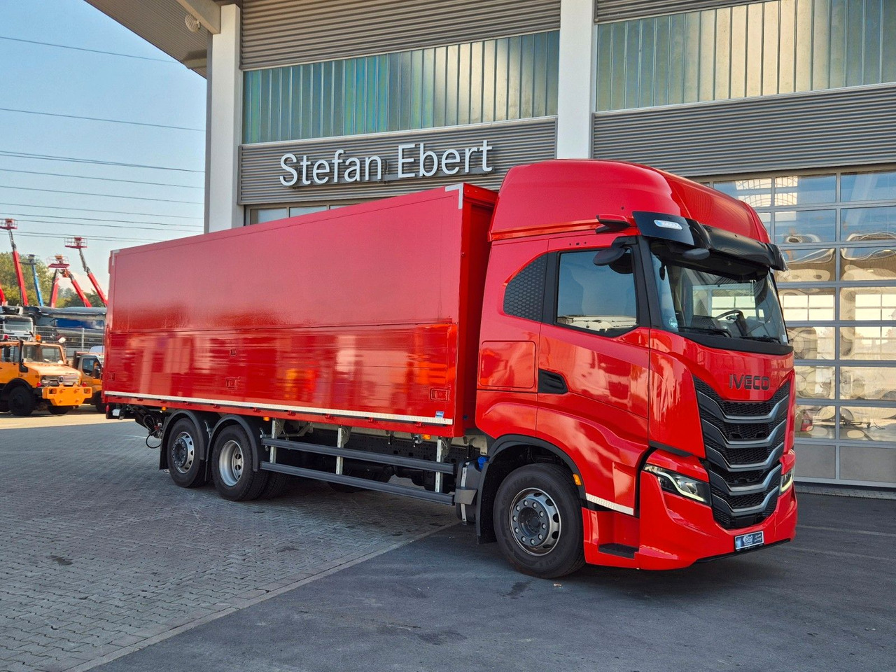 Iveco AS260S50Y/FS Schwenkwand LBW 2xAHK CAM Intarder - Kamion za prijevoz pića: slika Iveco AS260S50Y/FS Schwenkwand LBW 2xAHK CAM Intarder - Kamion za prijevoz pića Iveco AS260S50Y/FS Schwenkwand LBW 2xAHK CAM Intarder - Kamion za prijevoz pića: slika Iveco AS260S50Y/FS Schwenkwand LBW 2xAHK CAM Intarder - Kamion za prijevoz pića