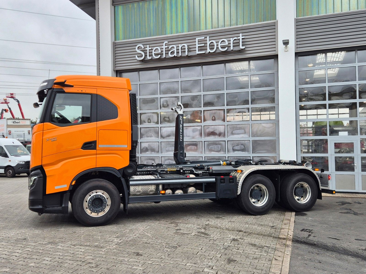 Iveco AS300X58Z/P HR ON+ 6x4 Meiller RS21.60 Funk AHK - Kamion s kukastom dizalicom: slika Iveco AS300X58Z/P HR ON+ 6x4 Meiller RS21.60 Funk AHK - Kamion s kukastom dizalicom Iveco AS300X58Z/P HR ON+ 6x4 Meiller RS21.60 Funk AHK - Kamion s kukastom dizalicom: slika Iveco AS300X58Z/P HR ON+ 6x4 Meiller RS21.60 Funk AHK - Kamion s kukastom dizalicom