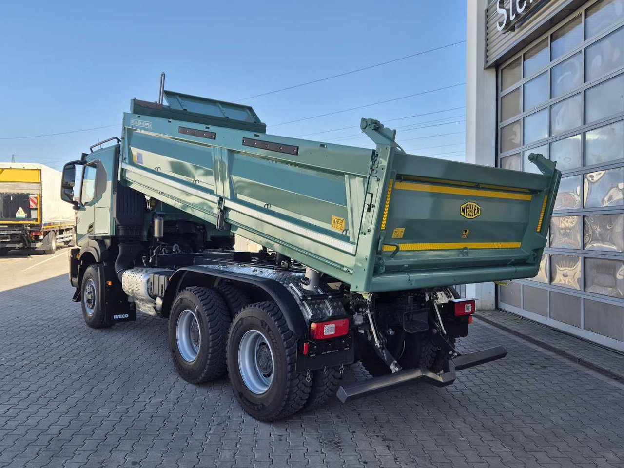 Iveco AT300X48Z HR OFF 6x6 Meiller-Kipper + Bordmatik - Kiper: slika Iveco AT300X48Z HR OFF 6x6 Meiller-Kipper + Bordmatik - Kiper Iveco AT300X48Z HR OFF 6x6 Meiller-Kipper + Bordmatik - Kiper: slika Iveco AT300X48Z HR OFF 6x6 Meiller-Kipper + Bordmatik - Kiper