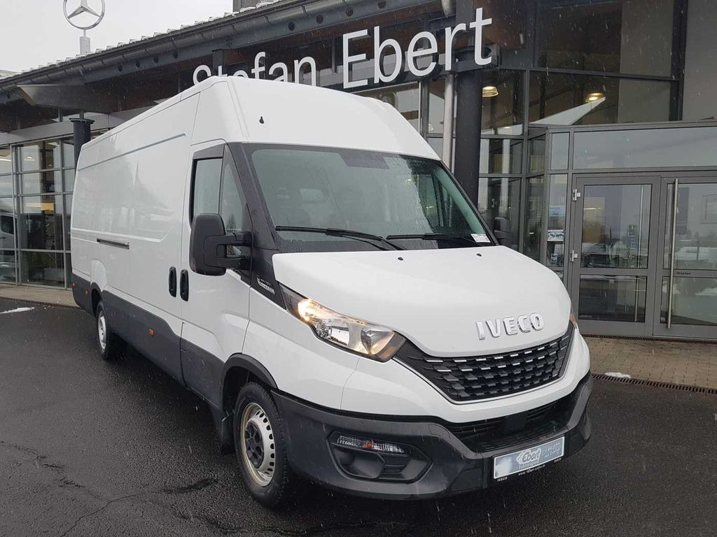 Iveco Daily 35 S16 A8 V *Klima*Automatik*L4.100mm* - Furgon: slika Iveco Daily 35 S16 A8 V *Klima*Automatik*L4.100mm* - Furgon Iveco Daily 35 S16 A8 V *Klima*Automatik*L4.100mm* - Furgon: slika Iveco Daily 35 S16 A8 V *Klima*Automatik*L4.100mm* - Furgon