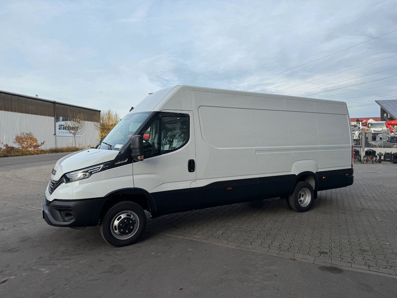 Iveco Daily 35C21 HA8 *R4.100mm*AHK*LED*Automatik* - Furgon: slika Iveco Daily 35C21 HA8 *R4.100mm*AHK*LED*Automatik* - Furgon Iveco Daily 35C21 HA8 *R4.100mm*AHK*LED*Automatik* - Furgon: slika Iveco Daily 35C21 HA8 *R4.100mm*AHK*LED*Automatik* - Furgon