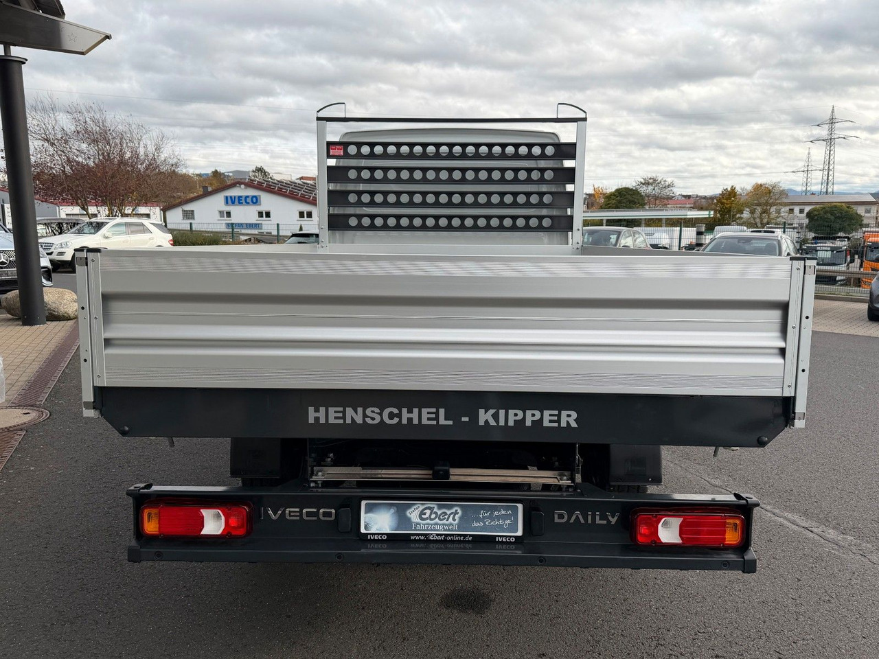 Iveco Daily 35S14 A8*R3.450mm*Automatik*Kamera*2Sitze* - Mali kamion kiper: slika Iveco Daily 35S14 A8*R3.450mm*Automatik*Kamera*2Sitze* - Mali kamion kiper Iveco Daily 35S14 A8*R3.450mm*Automatik*Kamera*2Sitze* - Mali kamion kiper: slika Iveco Daily 35S14 A8*R3.450mm*Automatik*Kamera*2Sitze* - Mali kamion kiper