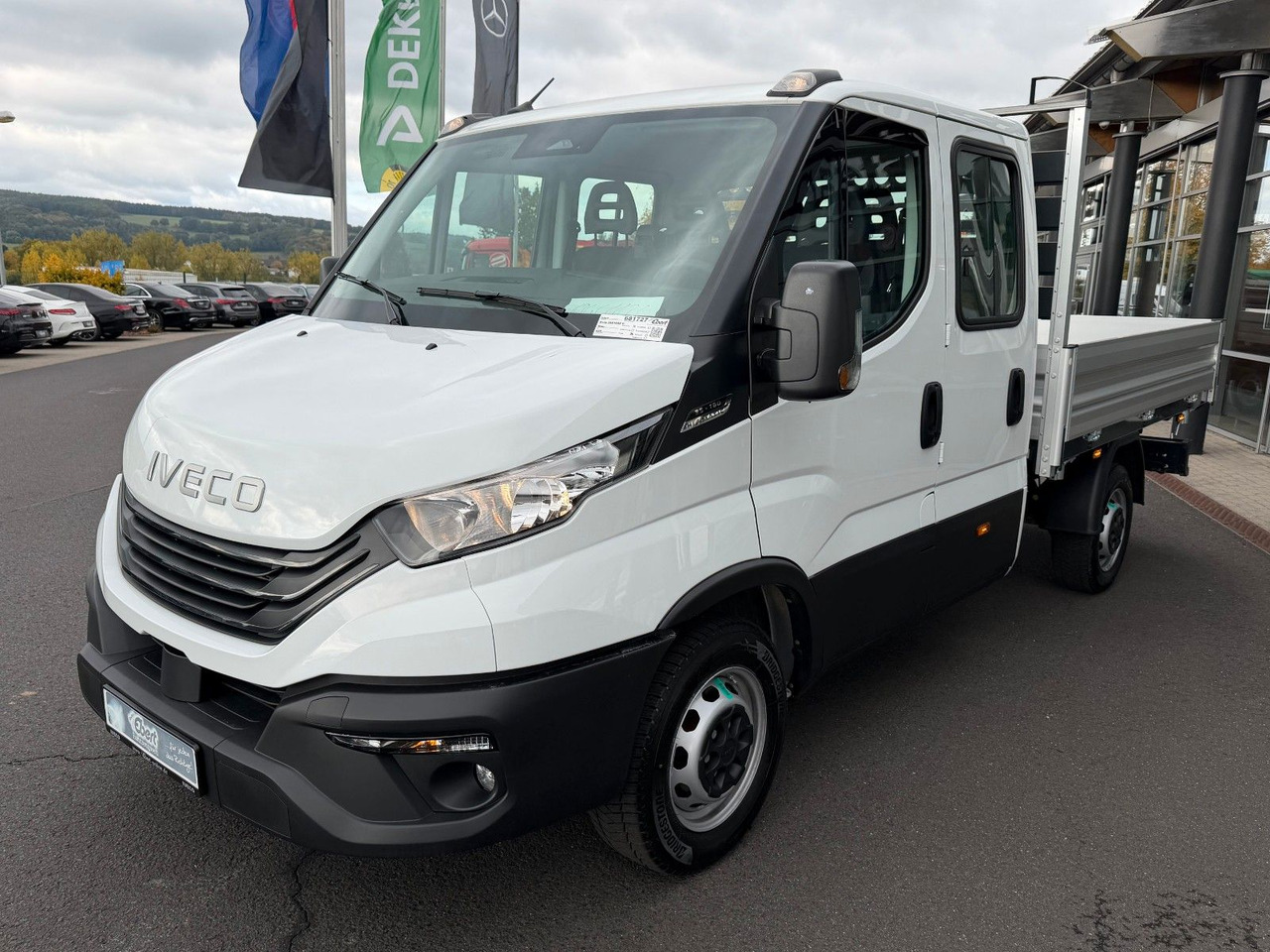 Iveco Daily 35S16 A8 *R.3450mm*Automatik*AHK*7-Sitze* - Mali kamion kiper, Dostavno vozilo s dvostrukom kabinom: slika Iveco Daily 35S16 A8 *R.3450mm*Automatik*AHK*7-Sitze* - Mali kamion kiper, Dostavno vozilo s dvostrukom kabinom Iveco Daily 35S16 A8 *R.3450mm*Automatik*AHK*7-Sitze* - Mali kamion kiper, Dostavno vozilo s dvostrukom kabinom: slika Iveco Daily 35S16 A8 *R.3450mm*Automatik*AHK*7-Sitze* - Mali kamion kiper, Dostavno vozilo s dvostrukom kabinom