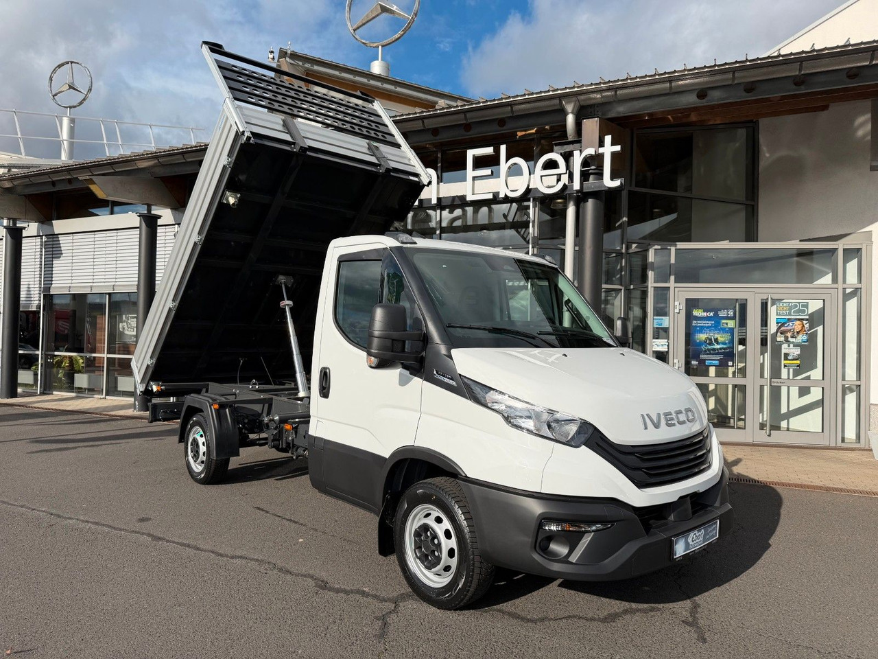 Iveco Daily 35S16 A8 *R3.450mm*Automatik*Klima* 3x - Mali kamion kiper: slika Iveco Daily 35S16 A8 *R3.450mm*Automatik*Klima* 3x - Mali kamion kiper Iveco Daily 35S16 A8 *R3.450mm*Automatik*Klima* 3x - Mali kamion kiper: slika Iveco Daily 35S16 A8 *R3.450mm*Automatik*Klima* 3x - Mali kamion kiper
