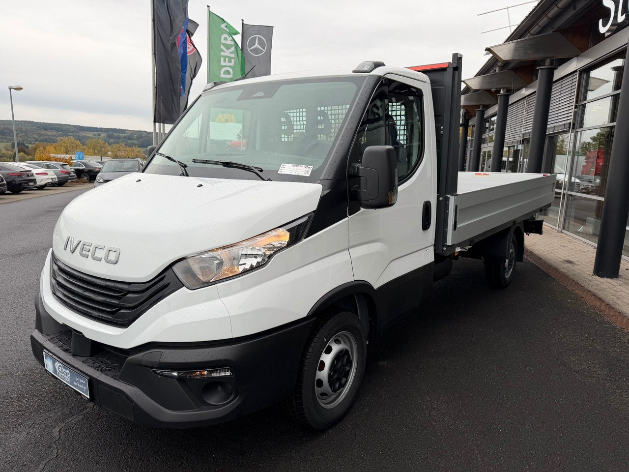 Iveco Daily 35S16 H 3.0L *R3.750mm*AHK*Klima* - Dostavno vozilo s ravnom platformom: slika Iveco Daily 35S16 H 3.0L *R3.750mm*AHK*Klima* - Dostavno vozilo s ravnom platformom Iveco Daily 35S16 H 3.0L *R3.750mm*AHK*Klima* - Dostavno vozilo s ravnom platformom: slika Iveco Daily 35S16 H 3.0L *R3.750mm*AHK*Klima* - Dostavno vozilo s ravnom platformom