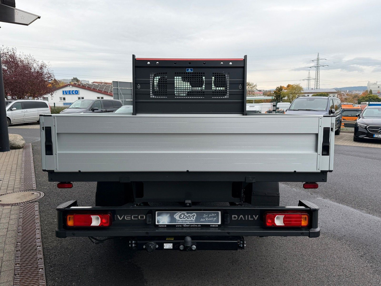 Iveco Daily 35S16 Pritsche - Dostavno vozilo s ravnom platformom: slika Iveco Daily 35S16 Pritsche - Dostavno vozilo s ravnom platformom Iveco Daily 35S16 Pritsche - Dostavno vozilo s ravnom platformom: slika Iveco Daily 35S16 Pritsche - Dostavno vozilo s ravnom platformom