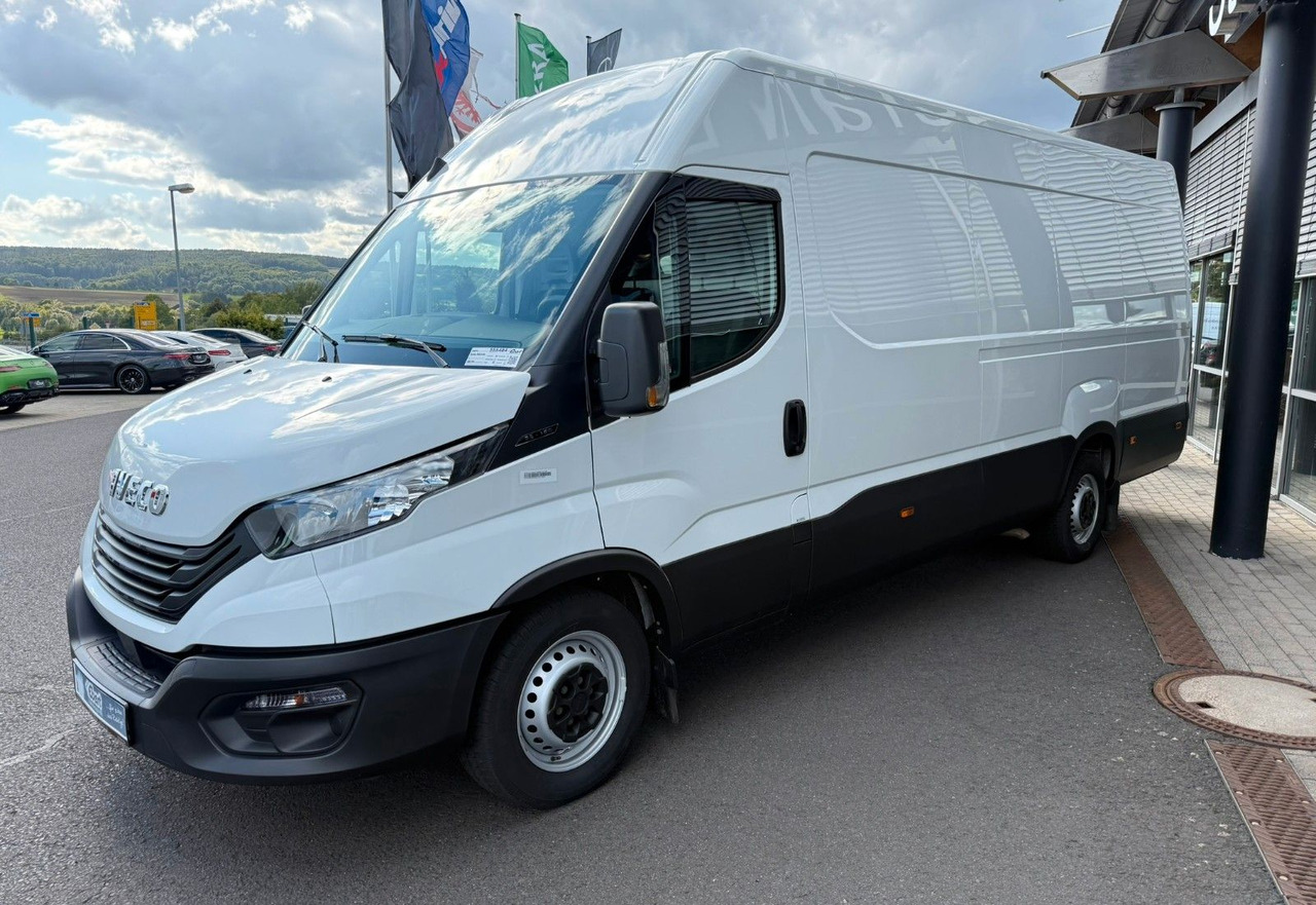 Iveco Daily 35S16 V *Klima*R4.100mm* - Furgon: slika Iveco Daily 35S16 V *Klima*R4.100mm* - Furgon Iveco Daily 35S16 V *Klima*R4.100mm* - Furgon: slika Iveco Daily 35S16 V *Klima*R4.100mm* - Furgon