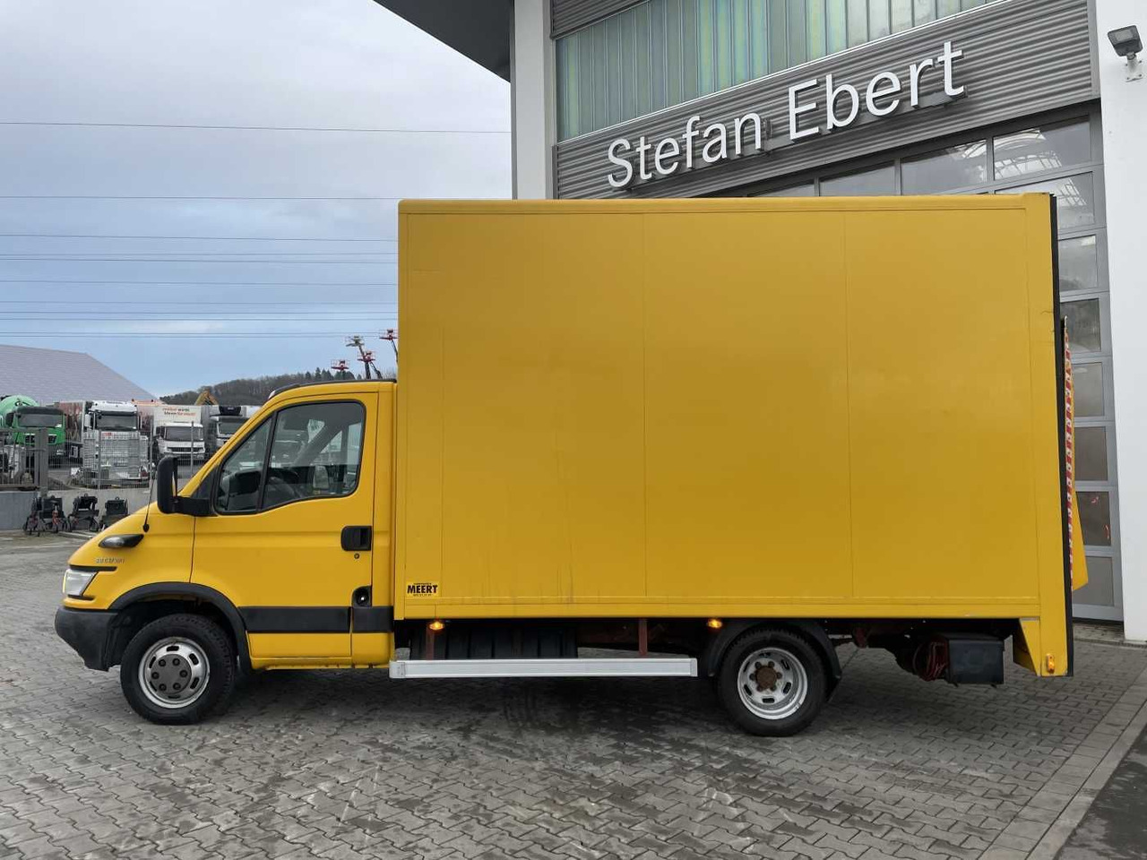 Iveco Daily 50C17 3.0L *Koffer*LBW*Klima* - Dostavno vozilo sa zatvorenim sandukom: slika Iveco Daily 50C17 3.0L *Koffer*LBW*Klima* - Dostavno vozilo sa zatvorenim sandukom Iveco Daily 50C17 3.0L *Koffer*LBW*Klima* - Dostavno vozilo sa zatvorenim sandukom: slika Iveco Daily 50C17 3.0L *Koffer*LBW*Klima* - Dostavno vozilo sa zatvorenim sandukom