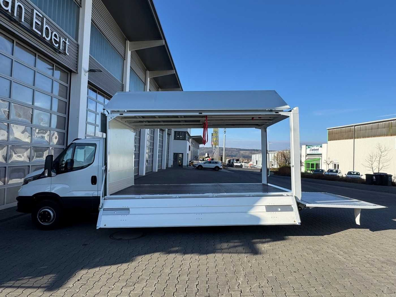 Iveco Daily 70C18 HA8 *LBW*Schwenkwandkoffer* - Dostavno vozilo sa zatvorenim sandukom: slika Iveco Daily 70C18 HA8 *LBW*Schwenkwandkoffer* - Dostavno vozilo sa zatvorenim sandukom Iveco Daily 70C18 HA8 *LBW*Schwenkwandkoffer* - Dostavno vozilo sa zatvorenim sandukom: slika Iveco Daily 70C18 HA8 *LBW*Schwenkwandkoffer* - Dostavno vozilo sa zatvorenim sandukom