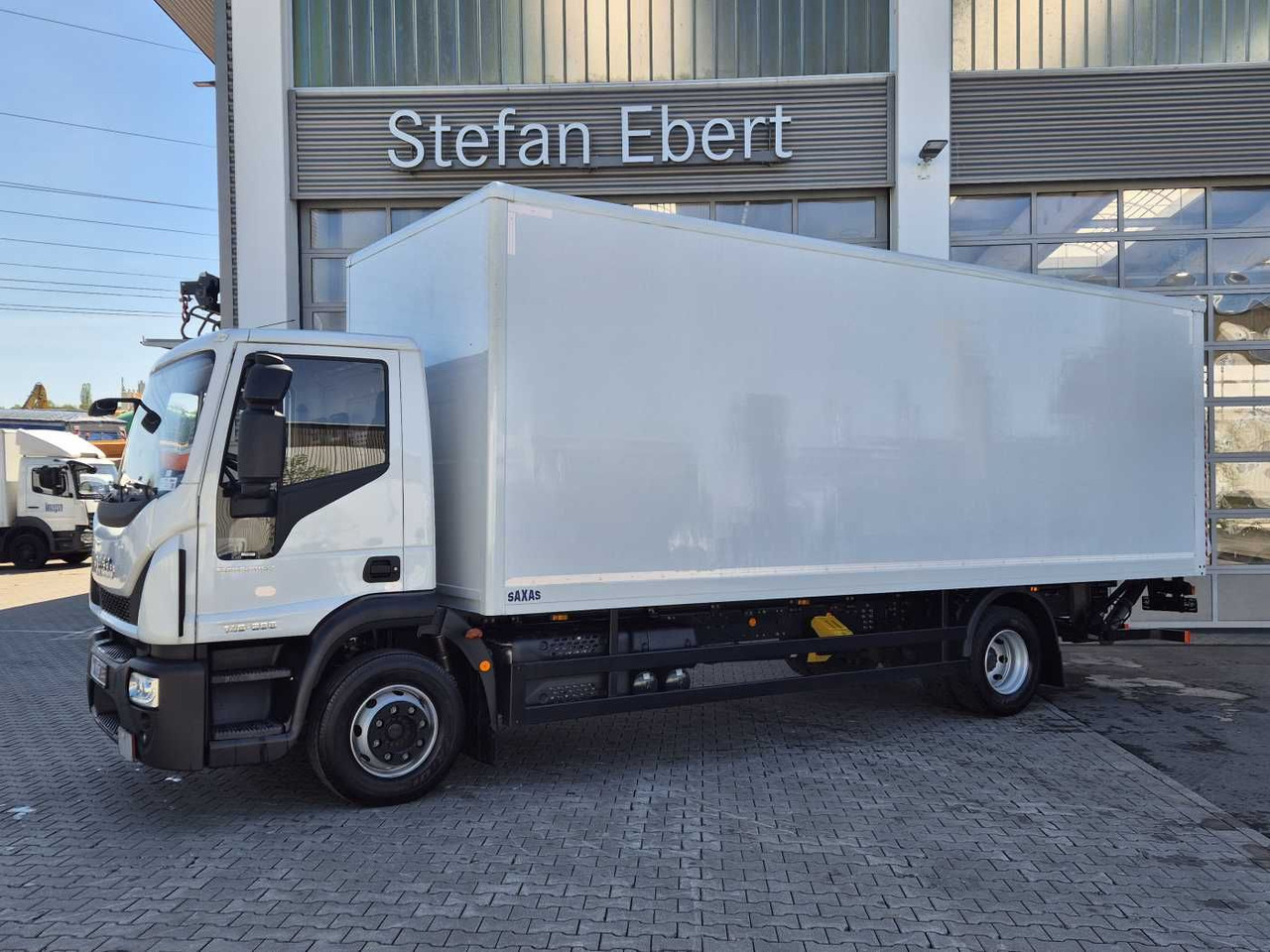 Iveco Eurocargo ML140E28/P 4x2 *LBW*AHK*Klima / 3x - Kamion sandučar: slika Iveco Eurocargo ML140E28/P 4x2 *LBW*AHK*Klima / 3x - Kamion sandučar Iveco Eurocargo ML140E28/P 4x2 *LBW*AHK*Klima / 3x - Kamion sandučar: slika Iveco Eurocargo ML140E28/P 4x2 *LBW*AHK*Klima / 3x - Kamion sandučar
