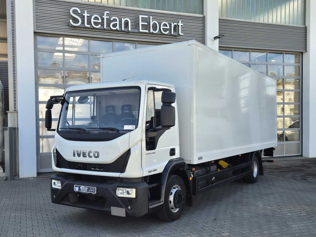 Iveco Eurocargo ML140E28/P 4x2 *LBW*AHK*Klima / 3x - Kamion sandučar: slika Iveco Eurocargo ML140E28/P 4x2 *LBW*AHK*Klima / 3x - Kamion sandučar Iveco Eurocargo ML140E28/P 4x2 *LBW*AHK*Klima / 3x - Kamion sandučar: slika Iveco Eurocargo ML140E28/P 4x2 *LBW*AHK*Klima / 3x - Kamion sandučar