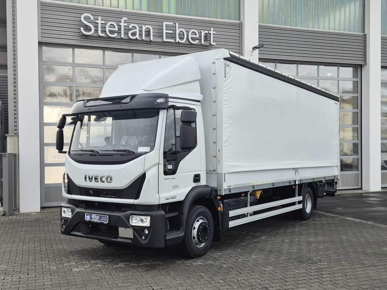 Iveco Eurocargo ML140E28/P LBW Bär Schiebeplane AHK - Kamion s ceradom: slika Iveco Eurocargo ML140E28/P LBW Bär Schiebeplane AHK - Kamion s ceradom Iveco Eurocargo ML140E28/P LBW Bär Schiebeplane AHK - Kamion s ceradom: slika Iveco Eurocargo ML140E28/P LBW Bär Schiebeplane AHK - Kamion s ceradom