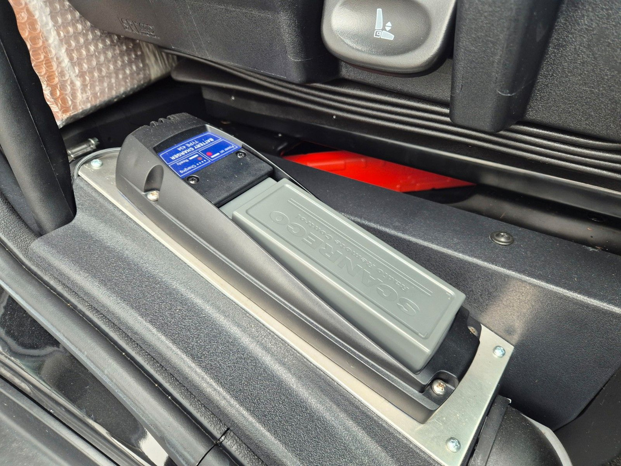 Kiper, Kamion s kranom Iveco Eurocargo ML150E32WS 4x4 Kran HMF 1130K Funk AHK: slika Kiper, Kamion s kranom Iveco Eurocargo ML150E32WS 4x4 Kran HMF 1130K Funk AHK Kiper, Kamion s kranom Iveco Eurocargo ML150E32WS 4x4 Kran HMF 1130K Funk AHK: slika Kiper, Kamion s kranom Iveco Eurocargo ML150E32WS 4x4 Kran HMF 1130K Funk AHK