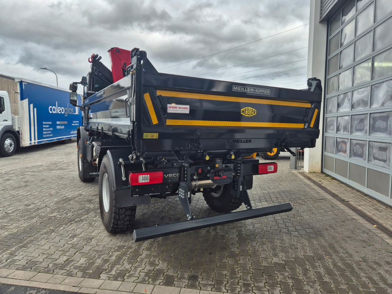 Kiper, Kamion s kranom Iveco Eurocargo ML150E32WS 4x4 Kran HMF 1130K Funk AHK: slika Kiper, Kamion s kranom Iveco Eurocargo ML150E32WS 4x4 Kran HMF 1130K Funk AHK Kiper, Kamion s kranom Iveco Eurocargo ML150E32WS 4x4 Kran HMF 1130K Funk AHK: slika Kiper, Kamion s kranom Iveco Eurocargo ML150E32WS 4x4 Kran HMF 1130K Funk AHK