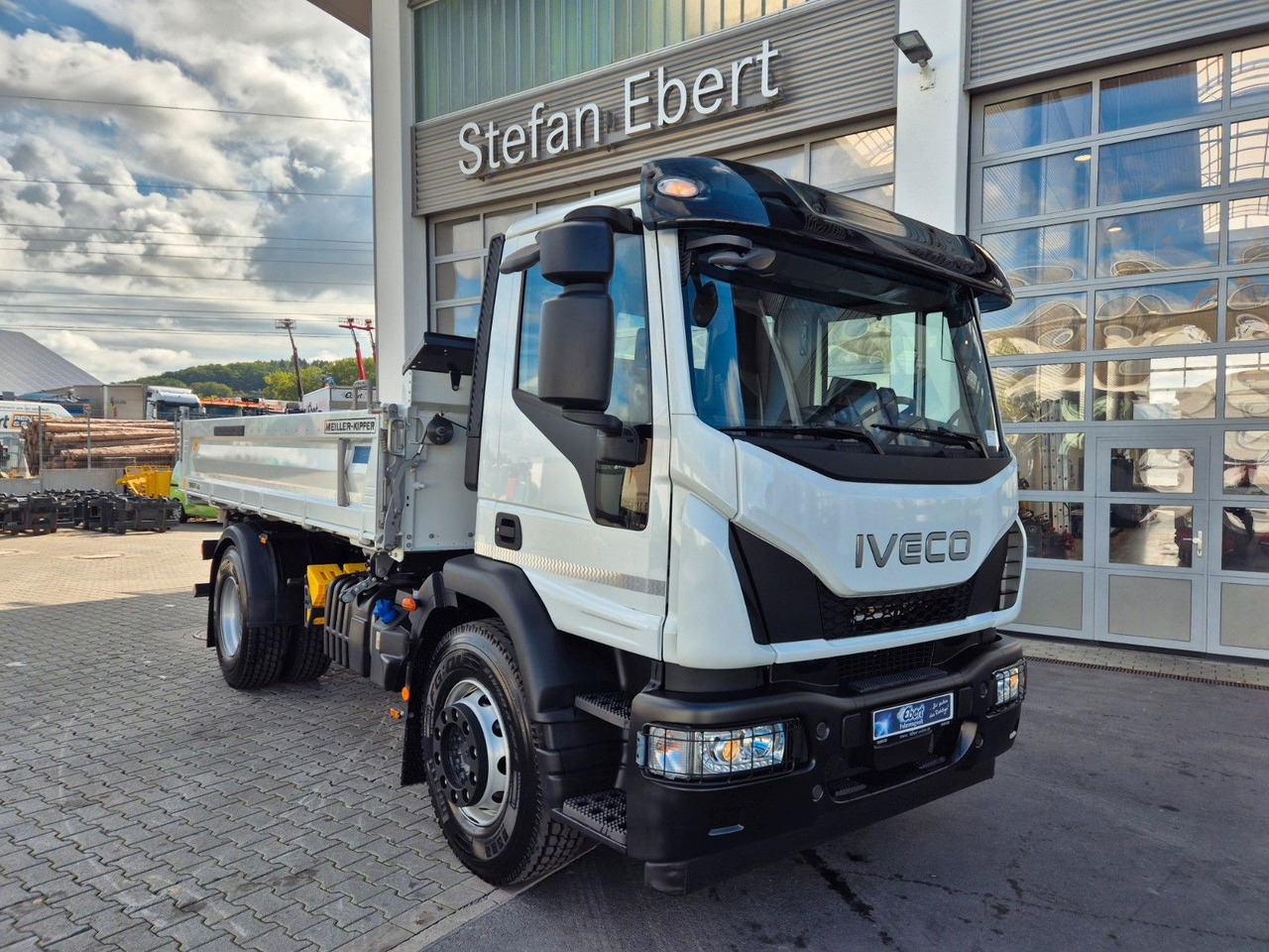 Iveco Eurocargo ML180E32K 4x2 Meiller AHK - Kiper: slika Iveco Eurocargo ML180E32K 4x2 Meiller AHK - Kiper Iveco Eurocargo ML180E32K 4x2 Meiller AHK - Kiper: slika Iveco Eurocargo ML180E32K 4x2 Meiller AHK - Kiper