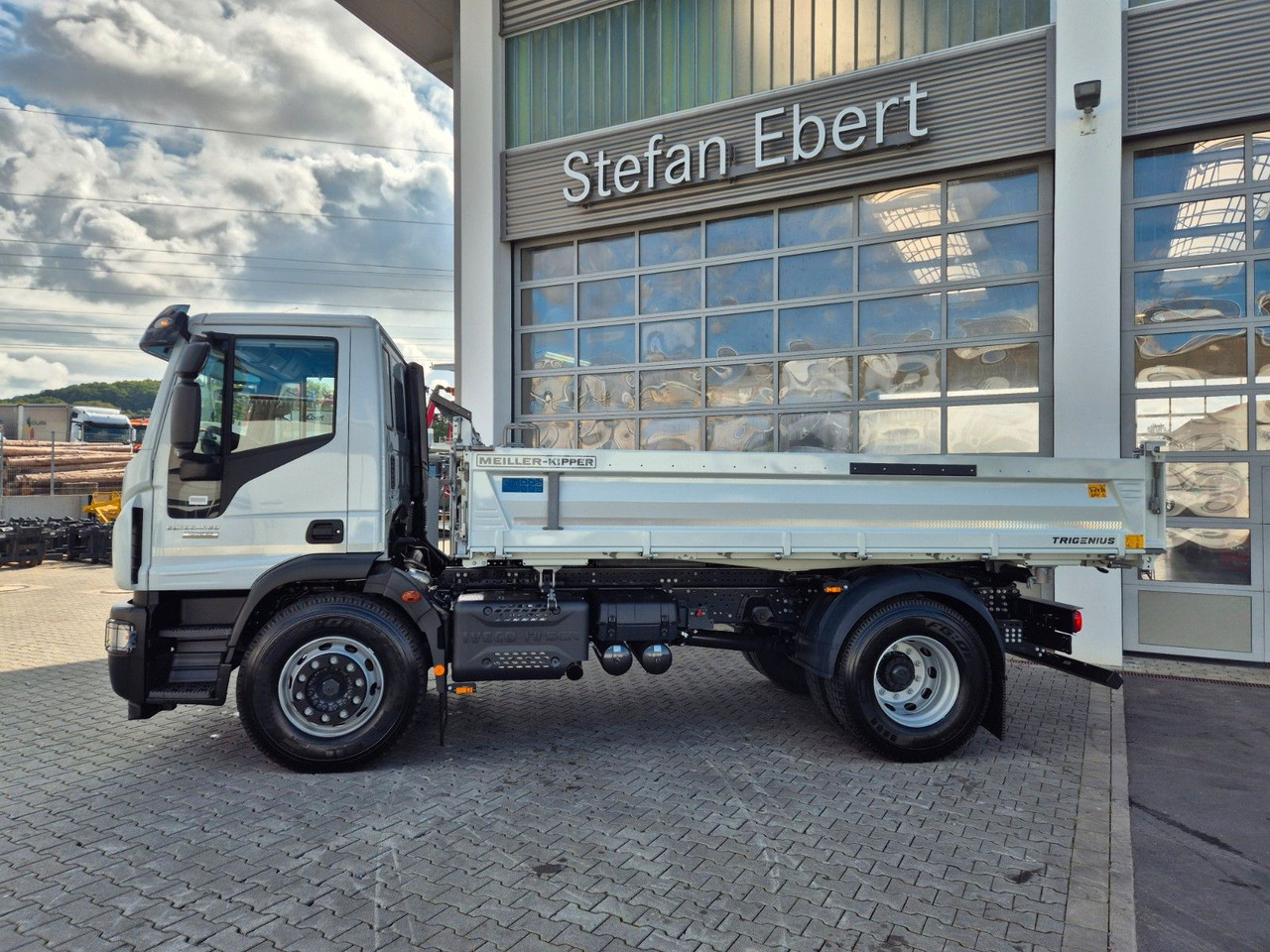 Iveco Eurocargo ML180E32K 4x2 Meiller AHK - Kiper: slika Iveco Eurocargo ML180E32K 4x2 Meiller AHK - Kiper Iveco Eurocargo ML180E32K 4x2 Meiller AHK - Kiper: slika Iveco Eurocargo ML180E32K 4x2 Meiller AHK - Kiper