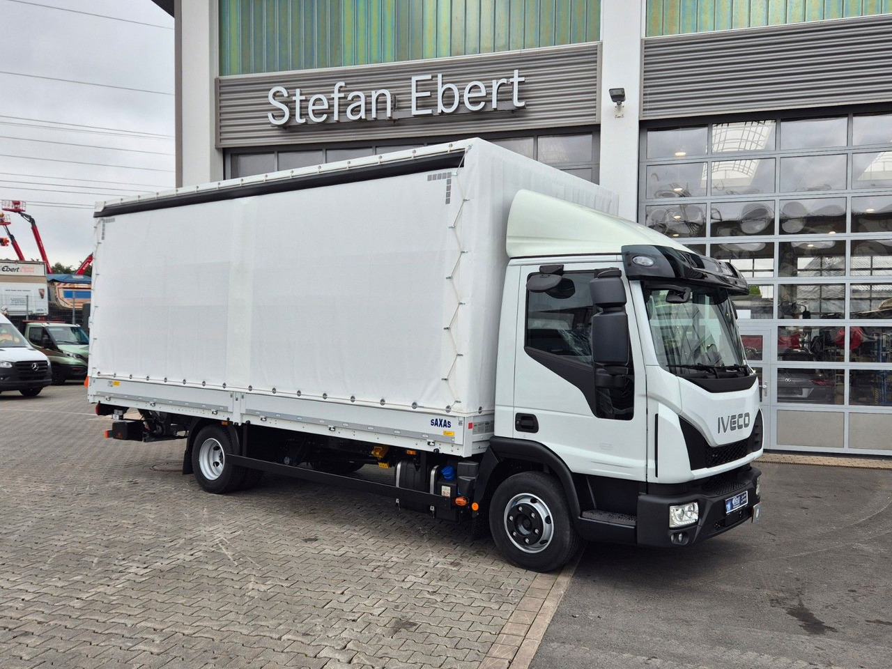Iveco Eurocargo ML75E19/P LBW Spoiler Klima 3 Sitze - Dostavno vozilo s ceradom: slika Iveco Eurocargo ML75E19/P LBW Spoiler Klima 3 Sitze - Dostavno vozilo s ceradom Iveco Eurocargo ML75E19/P LBW Spoiler Klima 3 Sitze - Dostavno vozilo s ceradom: slika Iveco Eurocargo ML75E19/P LBW Spoiler Klima 3 Sitze - Dostavno vozilo s ceradom