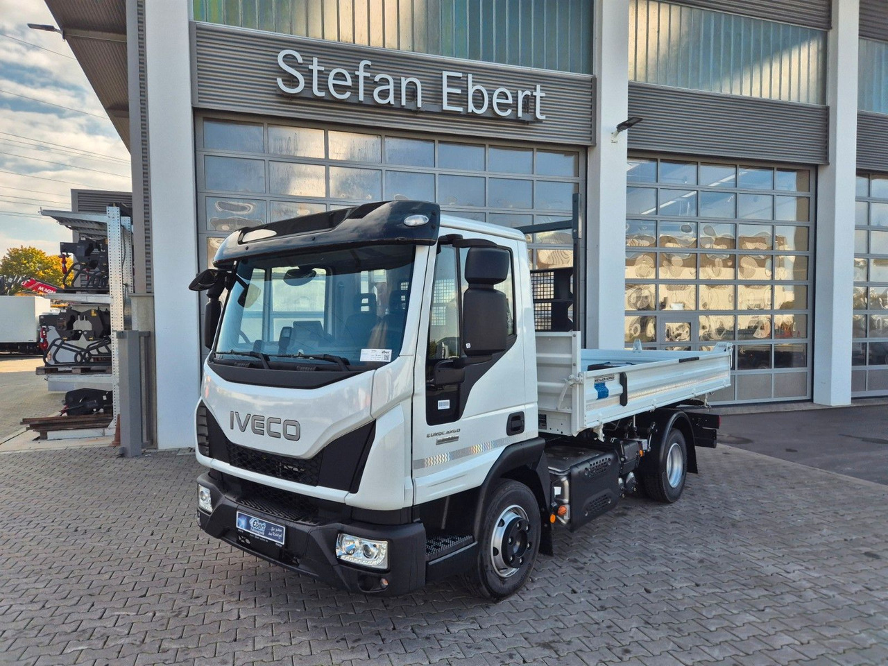 Iveco Eurocargo ML80E21 Meiller 2x AHK 3 Sitze Klima - Mali kamion kiper: slika Iveco Eurocargo ML80E21 Meiller 2x AHK 3 Sitze Klima - Mali kamion kiper Iveco Eurocargo ML80E21 Meiller 2x AHK 3 Sitze Klima - Mali kamion kiper: slika Iveco Eurocargo ML80E21 Meiller 2x AHK 3 Sitze Klima - Mali kamion kiper