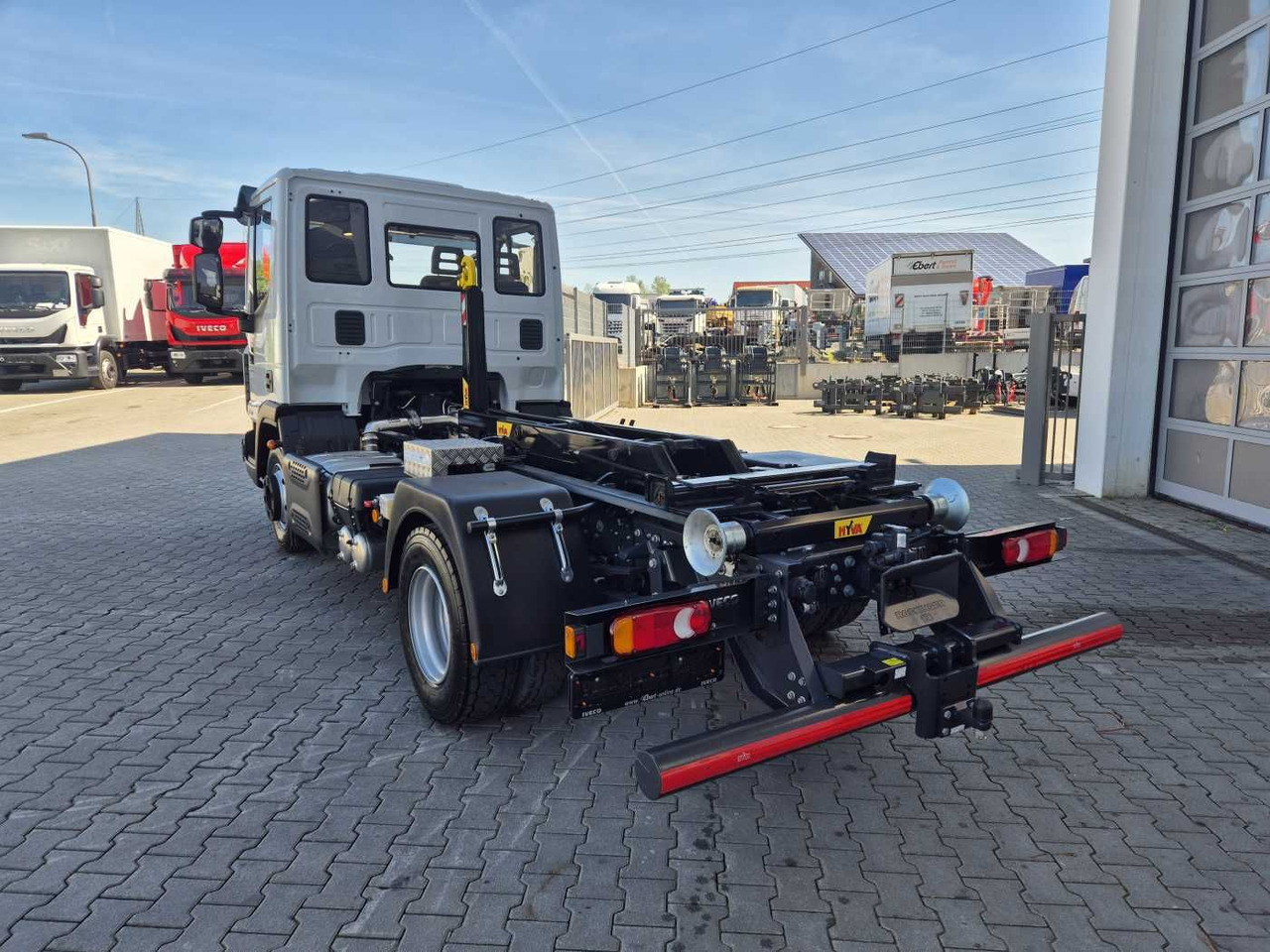 Kamion s kukastom dizalicom Iveco Eurocargo ML80E21K 4x2 Hyva 05-32-K-DIN-BF 2xAHK: slika Kamion s kukastom dizalicom Iveco Eurocargo ML80E21K 4x2 Hyva 05-32-K-DIN-BF 2xAHK