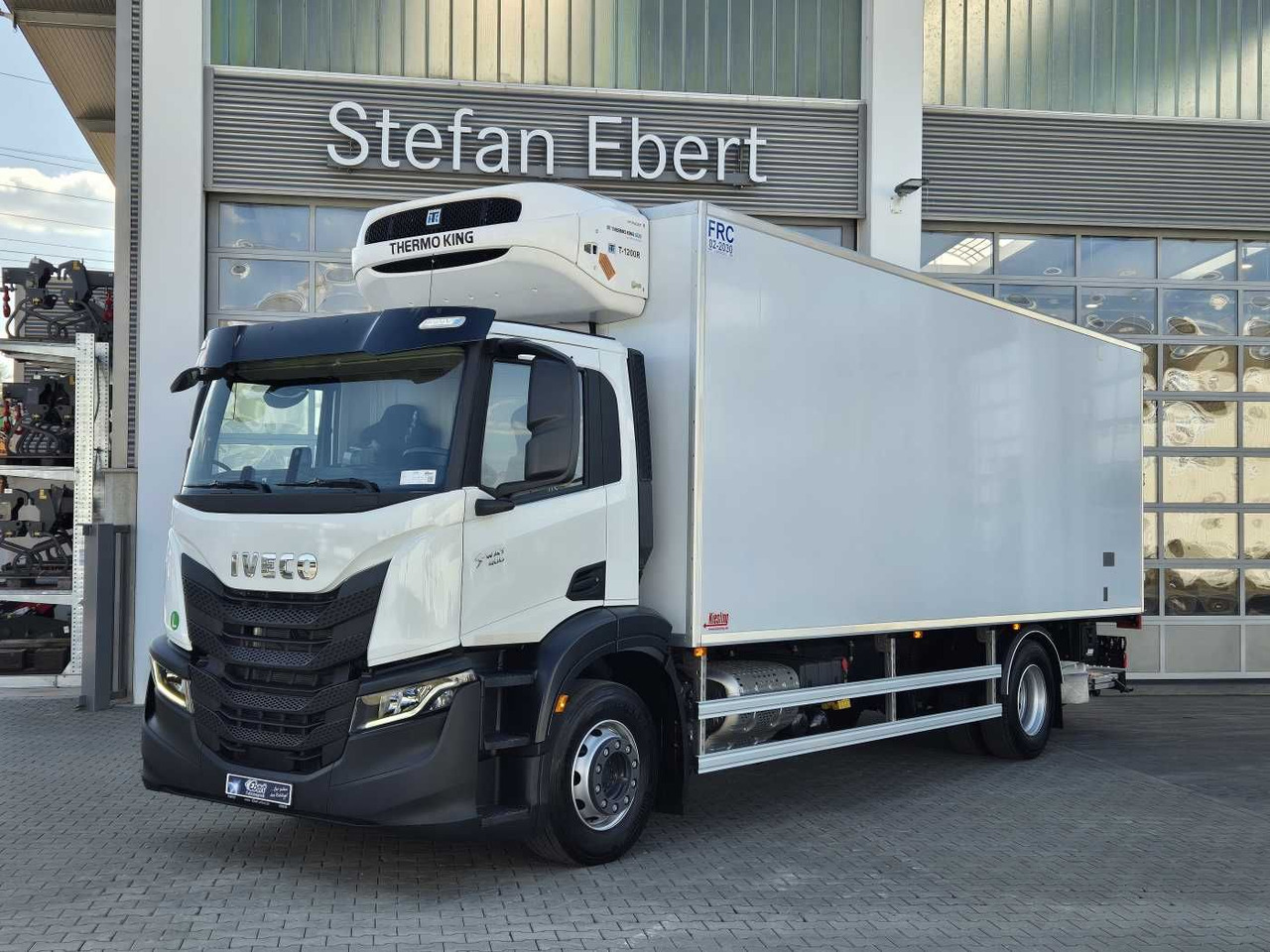 Iveco S-Way AD190S40/FP ThermoKing T-1200R LBW Tür AHK - Kamion hladnjača: slika Iveco S-Way AD190S40/FP ThermoKing T-1200R LBW Tür AHK - Kamion hladnjača Iveco S-Way AD190S40/FP ThermoKing T-1200R LBW Tür AHK - Kamion hladnjača: slika Iveco S-Way AD190S40/FP ThermoKing T-1200R LBW Tür AHK - Kamion hladnjača