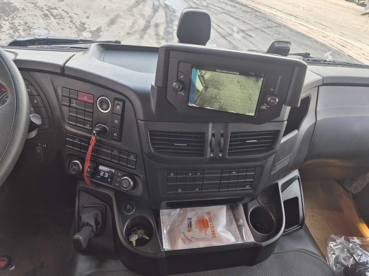 Kamion sandučar Iveco S Way AT190S40/P LBW Tür AHK Navi Bett: slika Kamion sandučar Iveco S Way AT190S40/P LBW Tür AHK Navi Bett Kamion sandučar Iveco S Way AT190S40/P LBW Tür AHK Navi Bett: slika Kamion sandučar Iveco S Way AT190S40/P LBW Tür AHK Navi Bett