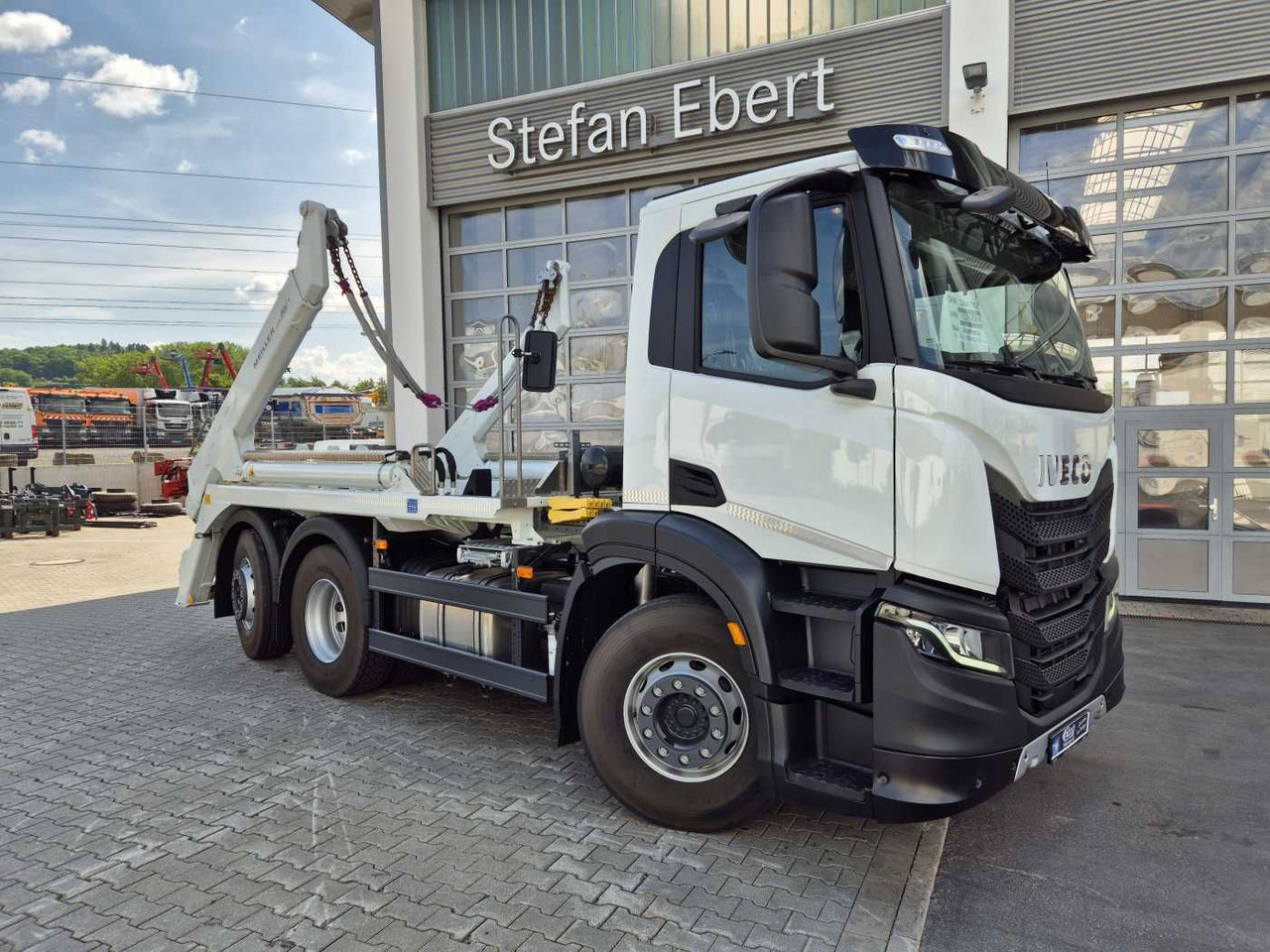 Iveco X-Way AD280X42Y/PS Meiller AK 16.T Funk Intarder - Kiper: slika Iveco X-Way AD280X42Y/PS Meiller AK 16.T Funk Intarder - Kiper Iveco X-Way AD280X42Y/PS Meiller AK 16.T Funk Intarder - Kiper: slika Iveco X-Way AD280X42Y/PS Meiller AK 16.T Funk Intarder - Kiper