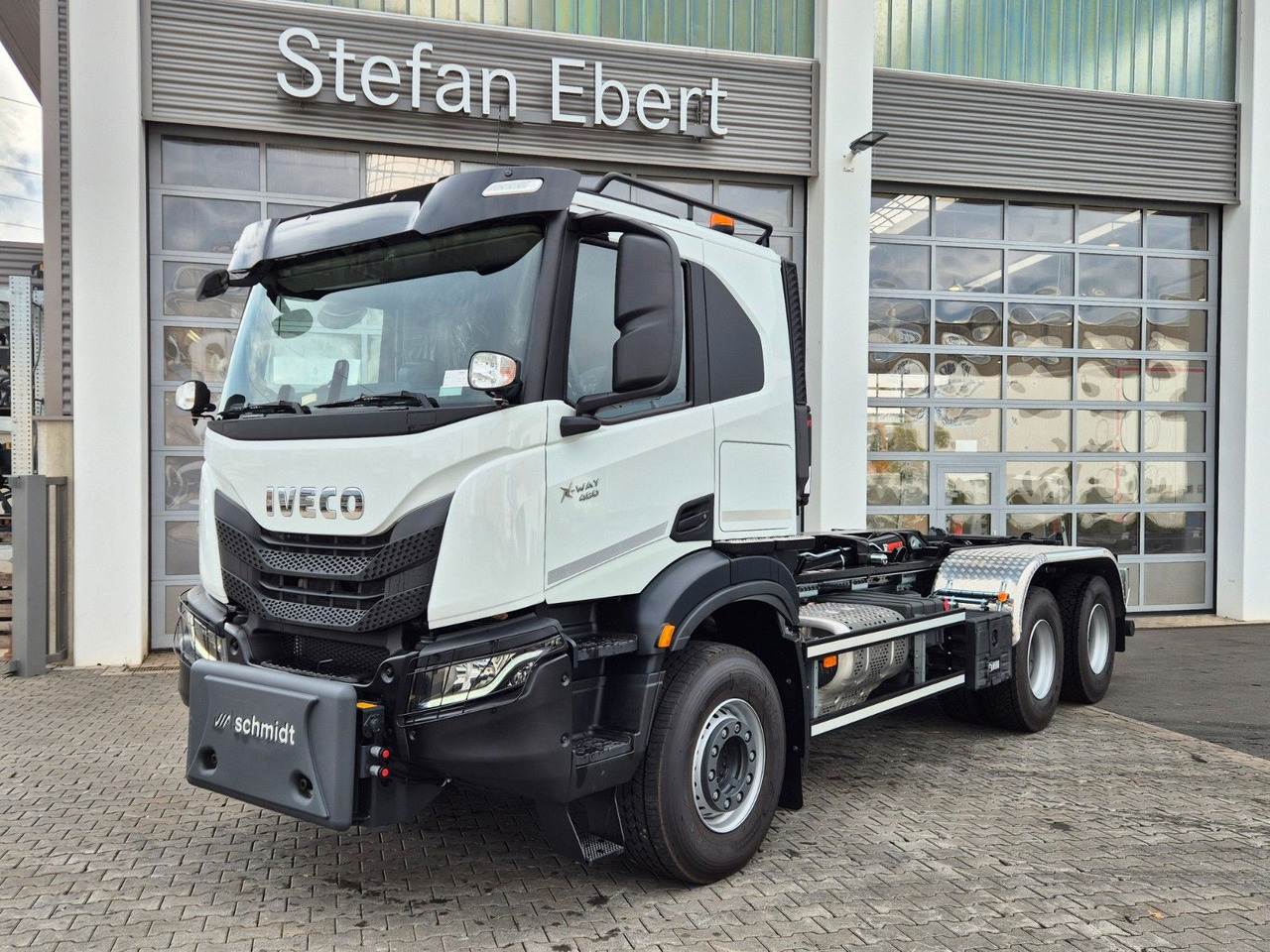 Iveco X-Way AT300X48Z/P HR OFF 6x4 Hiab Winterdienst - Kamion s kukastom dizalicom: slika Iveco X-Way AT300X48Z/P HR OFF 6x4 Hiab Winterdienst - Kamion s kukastom dizalicom Iveco X-Way AT300X48Z/P HR OFF 6x4 Hiab Winterdienst - Kamion s kukastom dizalicom: slika Iveco X-Way AT300X48Z/P HR OFF 6x4 Hiab Winterdienst - Kamion s kukastom dizalicom