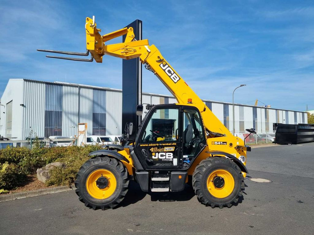 JCB 541-70 / nur 209h / 2022 / 4.100kg / 7m / 109PS - Teleskopski rukovatelj: slika JCB 541-70 / nur 209h / 2022 / 4.100kg / 7m / 109PS - Teleskopski rukovatelj JCB 541-70 / nur 209h / 2022 / 4.100kg / 7m / 109PS - Teleskopski rukovatelj: slika JCB 541-70 / nur 209h / 2022 / 4.100kg / 7m / 109PS - Teleskopski rukovatelj