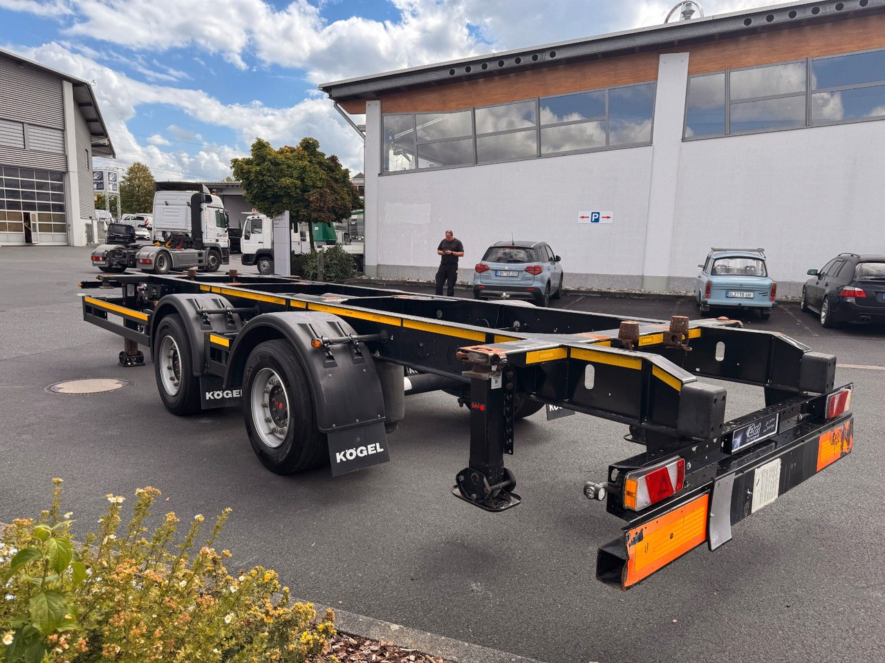 Kögel ZW 18 Lafette SAF Achsen 15.910kg Nutzlast - Transporter kontejnera/ Prikolica s izmjenjivim sanducima: slika Kögel ZW 18 Lafette SAF Achsen 15.910kg Nutzlast - Transporter kontejnera/ Prikolica s izmjenjivim sanducima Kögel ZW 18 Lafette SAF Achsen 15.910kg Nutzlast - Transporter kontejnera/ Prikolica s izmjenjivim sanducima: slika Kögel ZW 18 Lafette SAF Achsen 15.910kg Nutzlast - Transporter kontejnera/ Prikolica s izmjenjivim sanducima