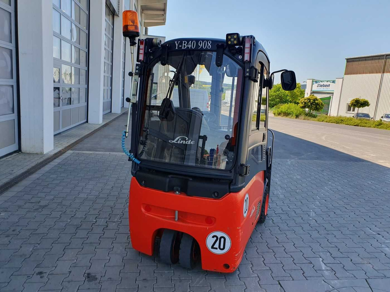 Linde E14 - 01 / Triplex: 4.10m! / SS / nur 1.003h! - Električni viličar: slika Linde E14 - 01 / Triplex: 4.10m! / SS / nur 1.003h! - Električni viličar Linde E14 - 01 / Triplex: 4.10m! / SS / nur 1.003h! - Električni viličar: slika Linde E14 - 01 / Triplex: 4.10m! / SS / nur 1.003h! - Električni viličar