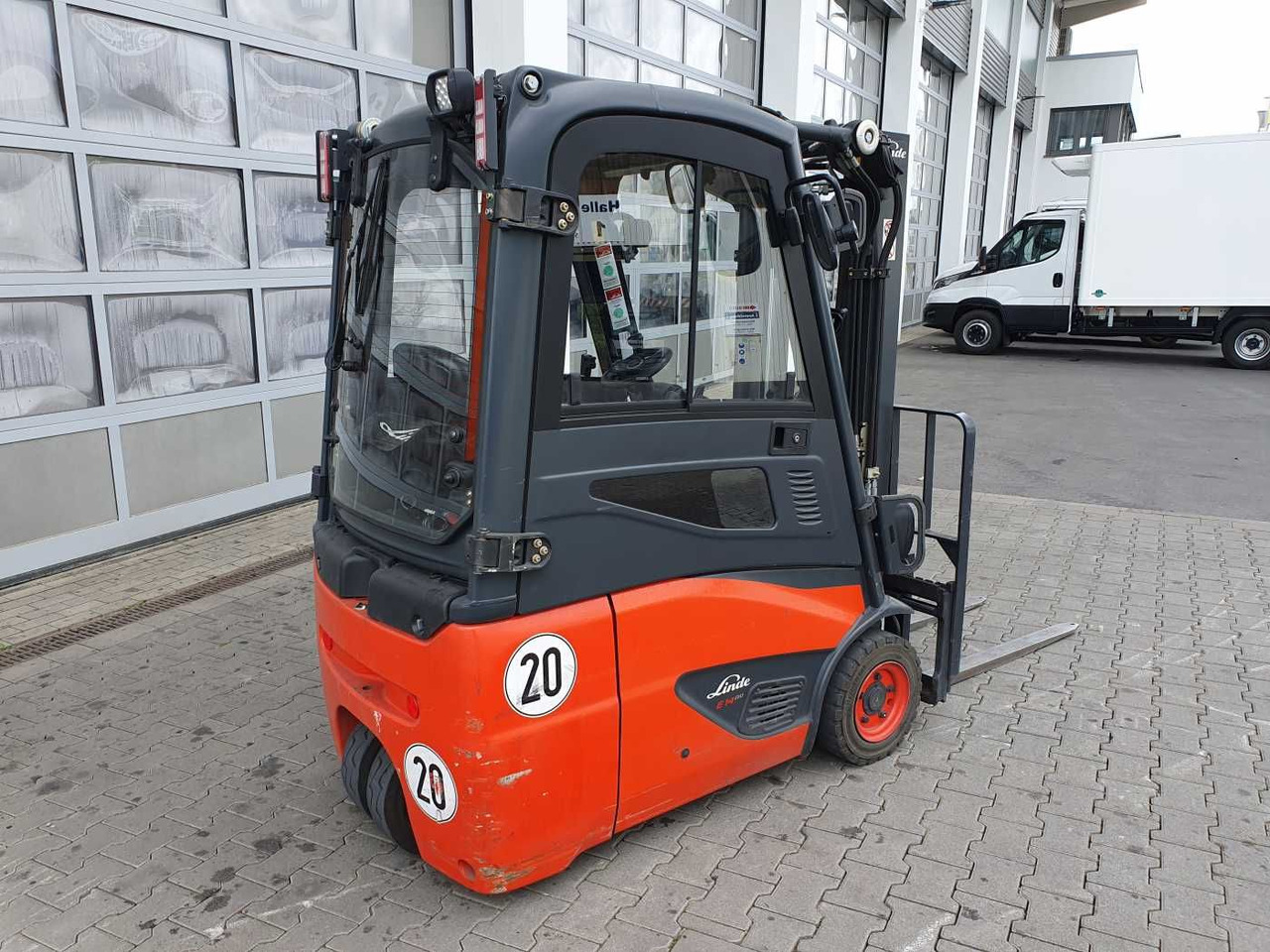 Linde E14 - 02 / Triplex: 4.00m! / SS / nur 1.777h! - Električni viličar: slika Linde E14 - 02 / Triplex: 4.00m! / SS / nur 1.777h! - Električni viličar Linde E14 - 02 / Triplex: 4.00m! / SS / nur 1.777h! - Električni viličar: slika Linde E14 - 02 / Triplex: 4.00m! / SS / nur 1.777h! - Električni viličar