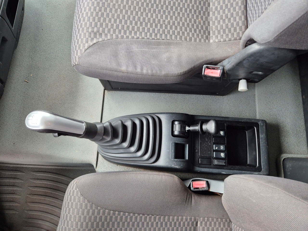 Kamion s otvorenim sandukom MAN TGA 18.360 4x4 BB Pritsche Single Bereifung: slika Kamion s otvorenim sandukom MAN TGA 18.360 4x4 BB Pritsche Single Bereifung Kamion s otvorenim sandukom MAN TGA 18.360 4x4 BB Pritsche Single Bereifung: slika Kamion s otvorenim sandukom MAN TGA 18.360 4x4 BB Pritsche Single Bereifung