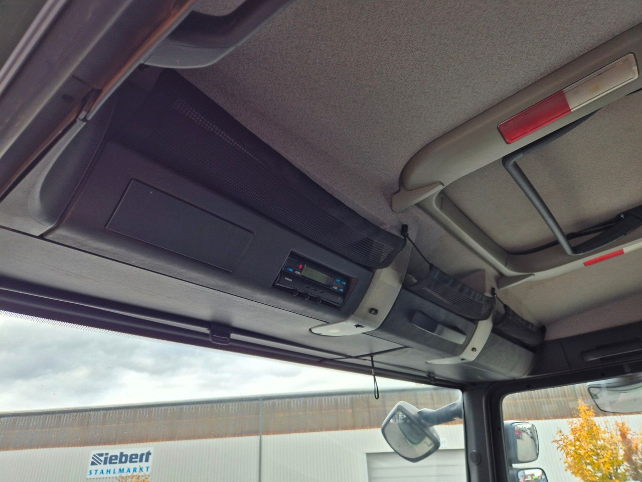 Kamion s otvorenim sandukom MAN TGA 18.360 4x4 BB Pritsche Single Bereifung: slika Kamion s otvorenim sandukom MAN TGA 18.360 4x4 BB Pritsche Single Bereifung Kamion s otvorenim sandukom MAN TGA 18.360 4x4 BB Pritsche Single Bereifung: slika Kamion s otvorenim sandukom MAN TGA 18.360 4x4 BB Pritsche Single Bereifung