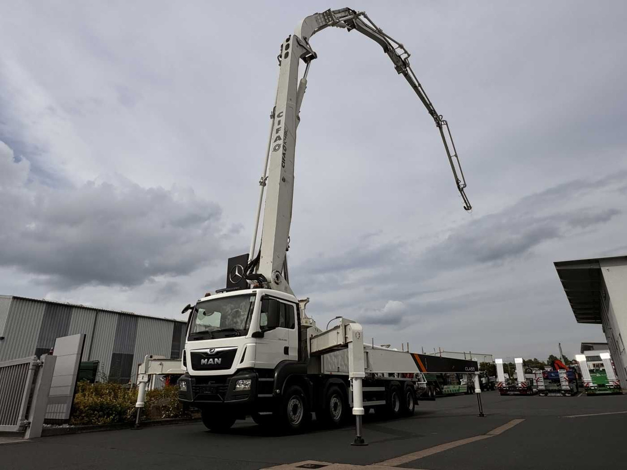 MAN TGS 41.460 8x4 BB Cifa K49 Classic 2x Funk - Beton pumpa: slika MAN TGS 41.460 8x4 BB Cifa K49 Classic 2x Funk - Beton pumpa MAN TGS 41.460 8x4 BB Cifa K49 Classic 2x Funk - Beton pumpa: slika MAN TGS 41.460 8x4 BB Cifa K49 Classic 2x Funk - Beton pumpa