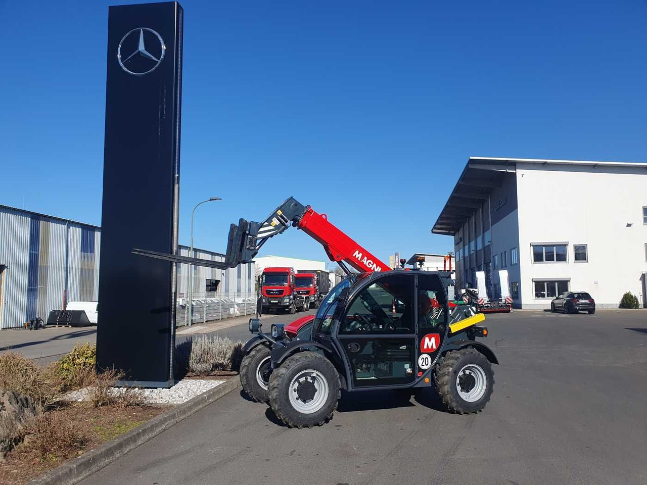Magni TH 3.6-D5/D / 3to - 5,8m / 75PS - Utovarivač na kotačima: slika Magni TH 3.6-D5/D / 3to - 5,8m / 75PS - Utovarivač na kotačima Magni TH 3.6-D5/D / 3to - 5,8m / 75PS - Utovarivač na kotačima: slika Magni TH 3.6-D5/D / 3to - 5,8m / 75PS - Utovarivač na kotačima