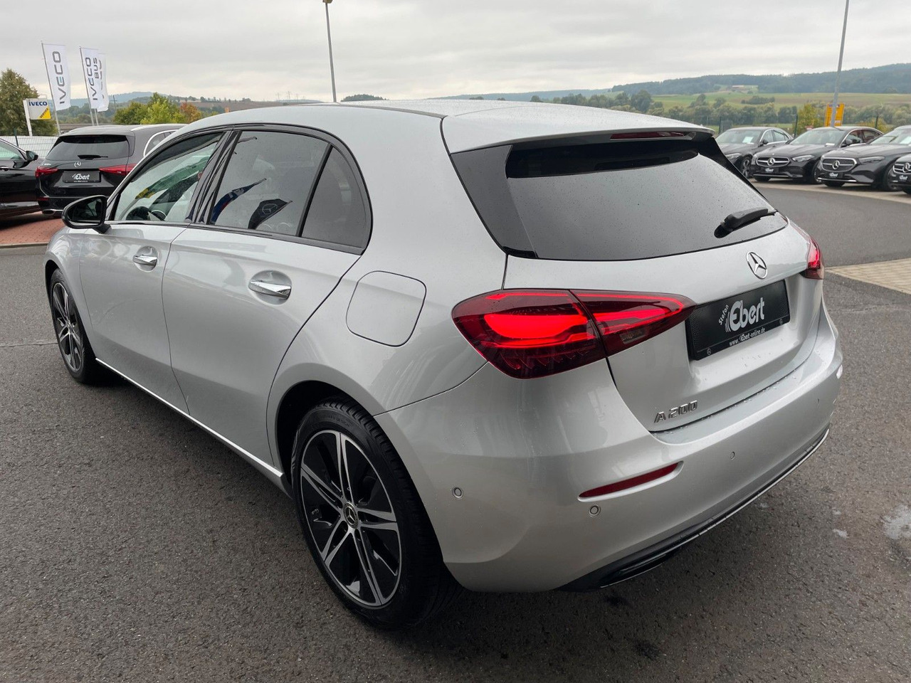 Mercedes-Benz A 200 Progressive Ambiente+R-Kamera+ - Limuzina: slika Mercedes-Benz A 200 Progressive Ambiente+R-Kamera+ - Limuzina Mercedes-Benz A 200 Progressive Ambiente+R-Kamera+ - Limuzina: slika Mercedes-Benz A 200 Progressive Ambiente+R-Kamera+ - Limuzina