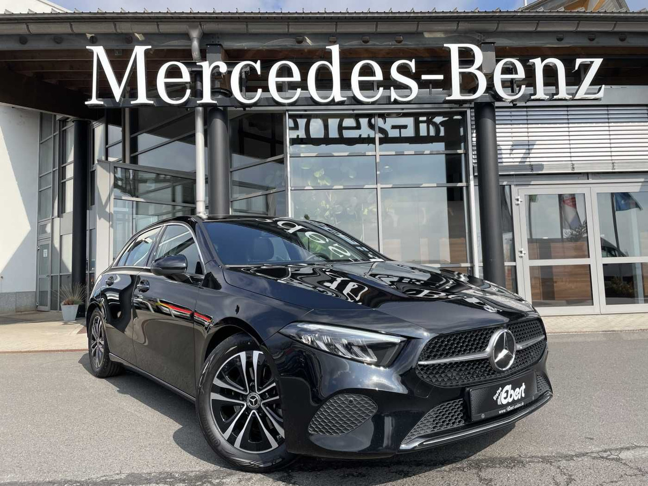 Mercedes-Benz A 200 Progressive Pano+R-Kamera+LED+ MBUX+Lenkra - Automobil: slika Mercedes-Benz A 200 Progressive Pano+R-Kamera+LED+ MBUX+Lenkra - Automobil Mercedes-Benz A 200 Progressive Pano+R-Kamera+LED+ MBUX+Lenkra - Automobil: slika Mercedes-Benz A 200 Progressive Pano+R-Kamera+LED+ MBUX+Lenkra - Automobil